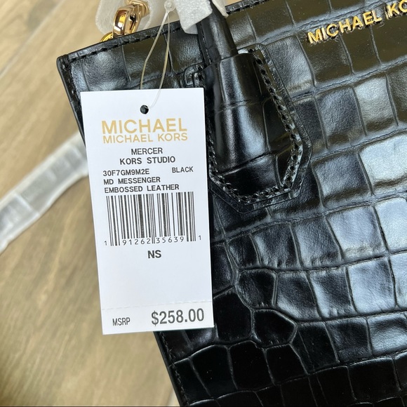 MICHAEL KORS Embossed Leather Mercer Bag - Picture 9 of 9